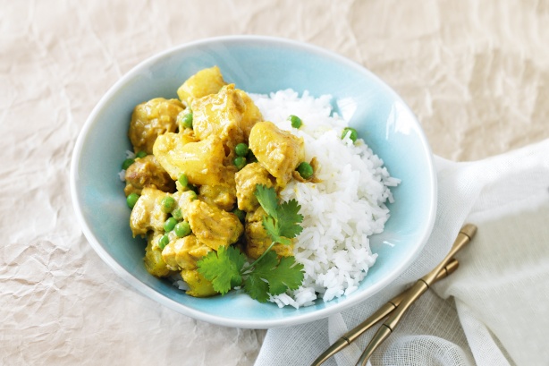 Chicken, pea and potato curry
