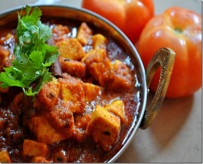 Baked Paneer In Spinach with Tomato Gravy (low Calorie Healthy Cooking)