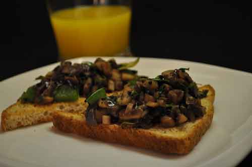 Mushrooms on Toast – Savory Breakfast Recipe