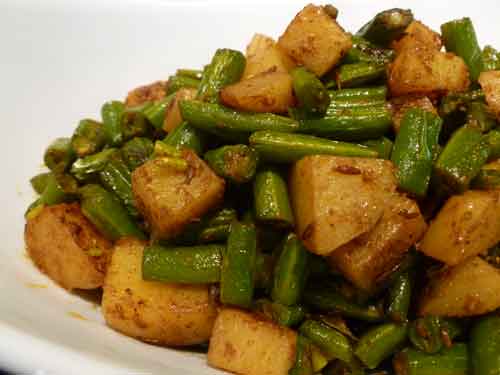 Aloo (Potatoes) and Green Beans Subzi Recipe