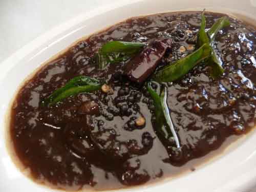 Puli Inji (Tamarind Ginger Pickle)