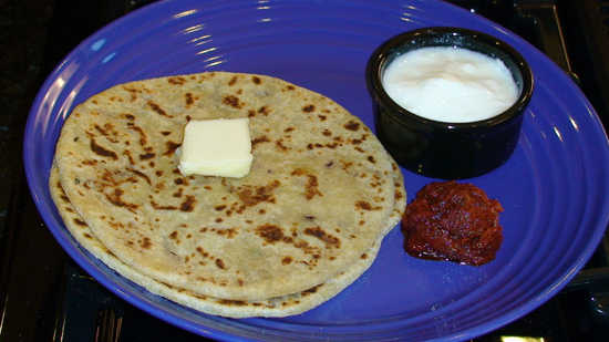 Aloo Paratha – Potato Stuffed Flatbread
