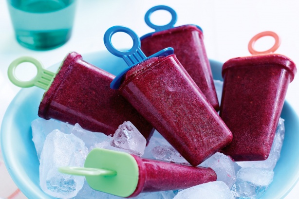 Berry smoothie ice-blocks