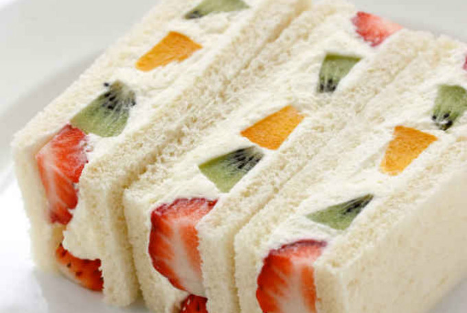 Fruit Sandwich