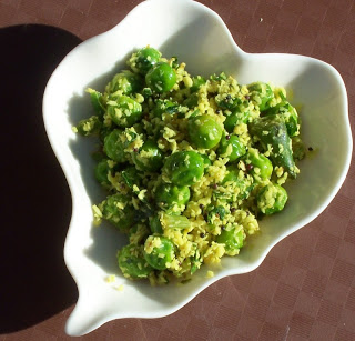 Green Peas With Fresh Coconut