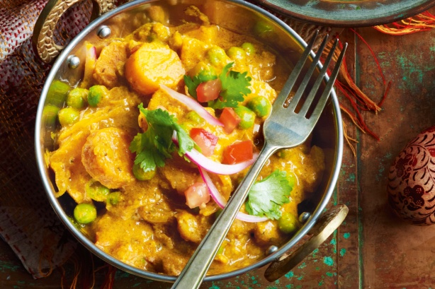 Chana masala with tomato and coriander salad