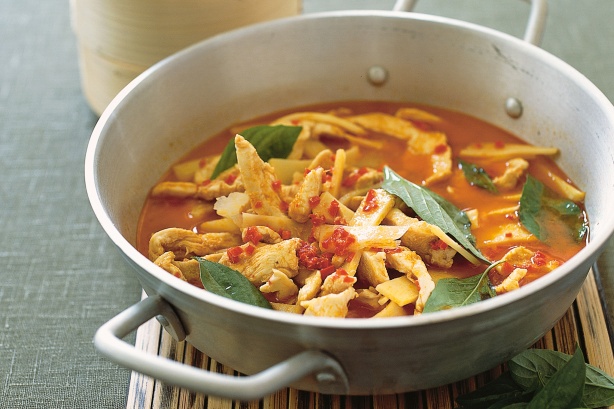 Chicken red curry with bamboo shoots