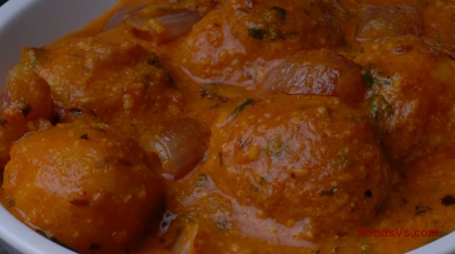 BABY POTATO CURRY KAANDHA DUM ALOO