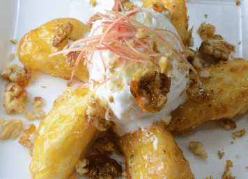 Apples Walnut Caramel Crunch