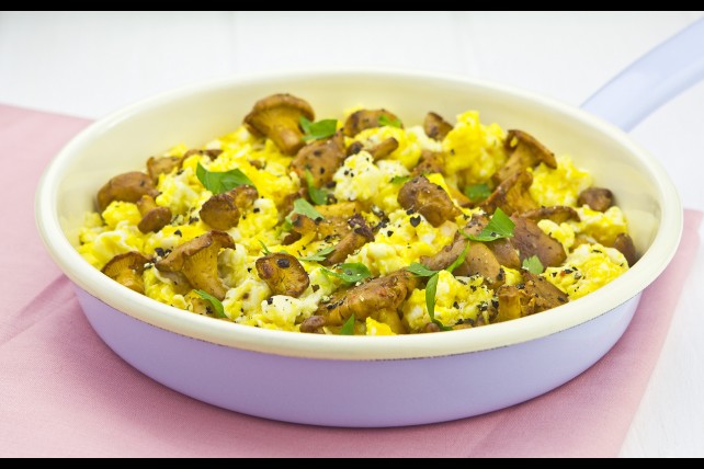 Healthy Mushroom Scrambled Eggs