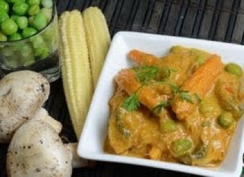 Baby Corn Mushroom peas in Onion Tomato Gravy