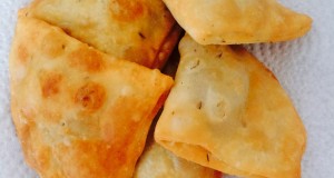 BREAKFAST BREAD LUKMI HYDERABADI