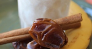 Banana and dates milk shake