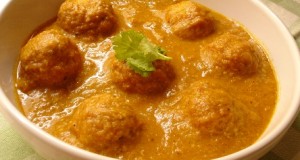 Chicken koftas korma